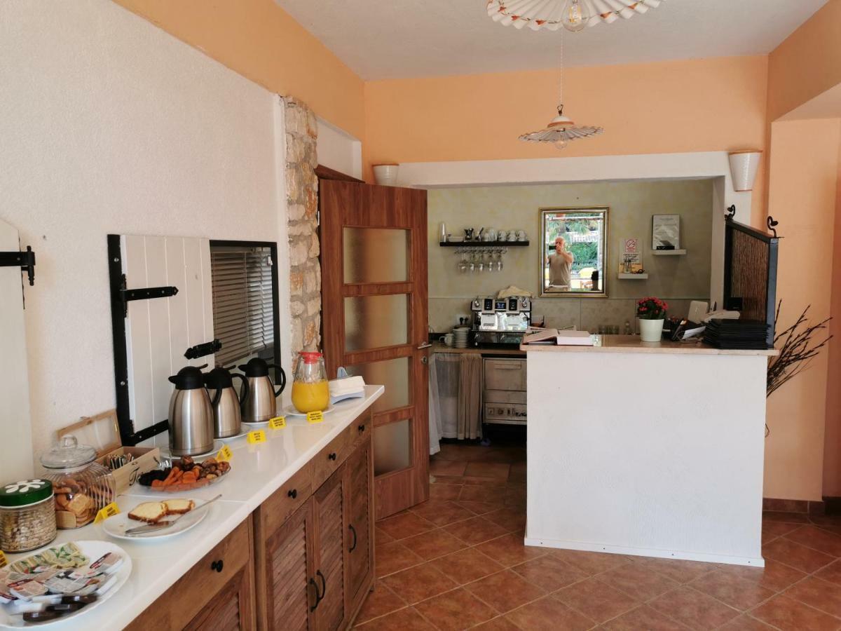 Rooms And Apartment Feral Rovinj Exterior foto